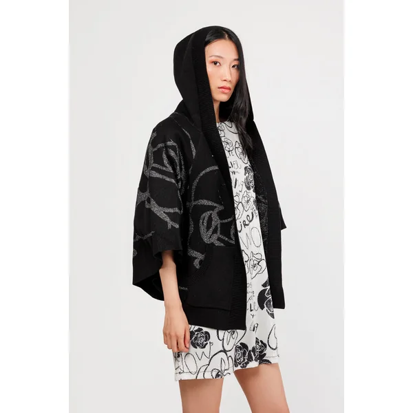 Chaqueta estilo poncho negra - Imagen 2