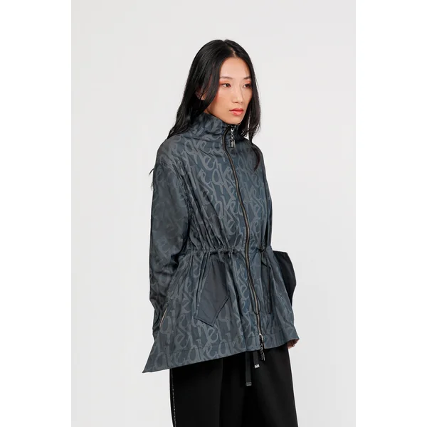 Chaqueta reversible negra y beige