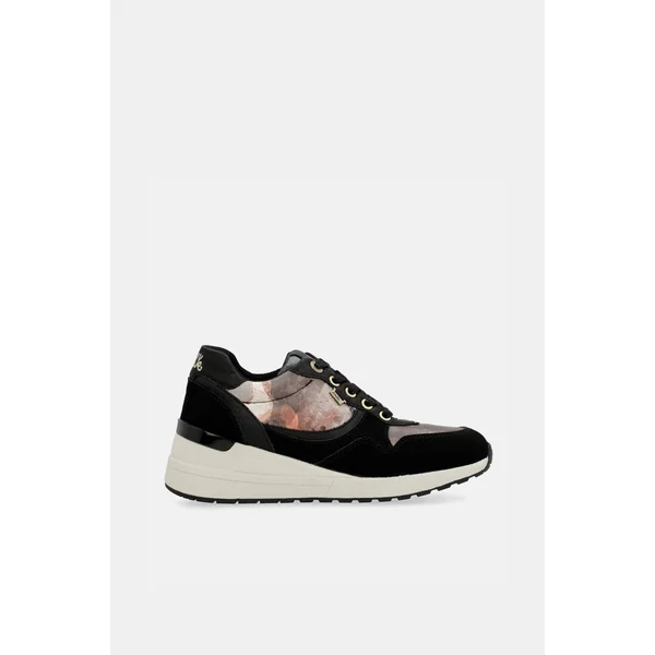 Deportivo con cuña negra Padded