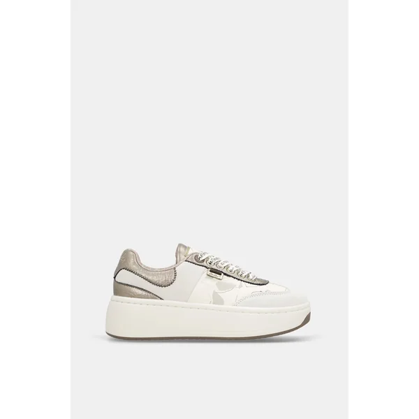 Deportivos beige