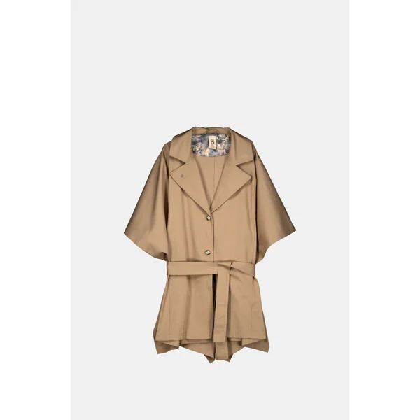 Gabardina estilo capa beige