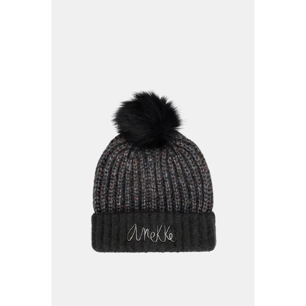 Gorro de punto con pompón negro