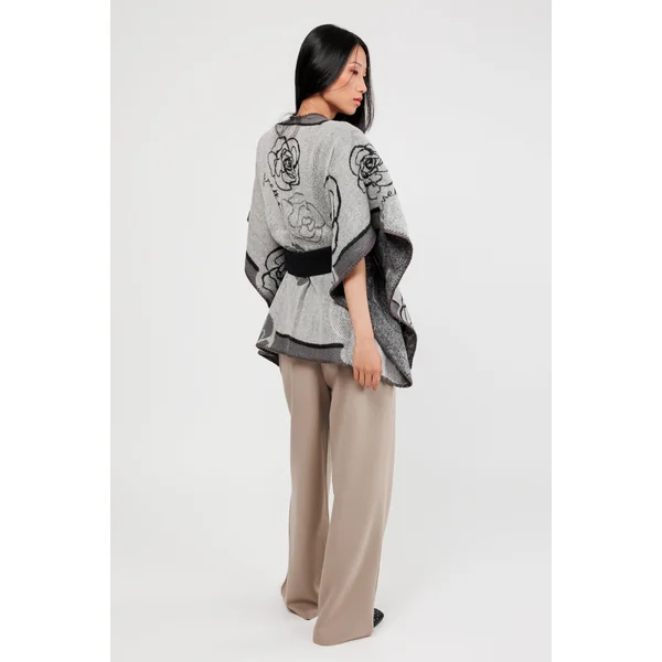 Poncho con cinturón beige y negro - Imagen 4