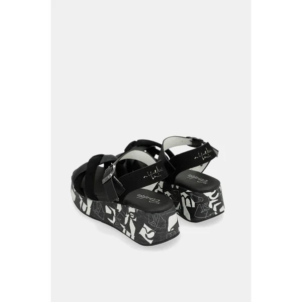 Sandalias plataforma negras y blancas - Imagen 6