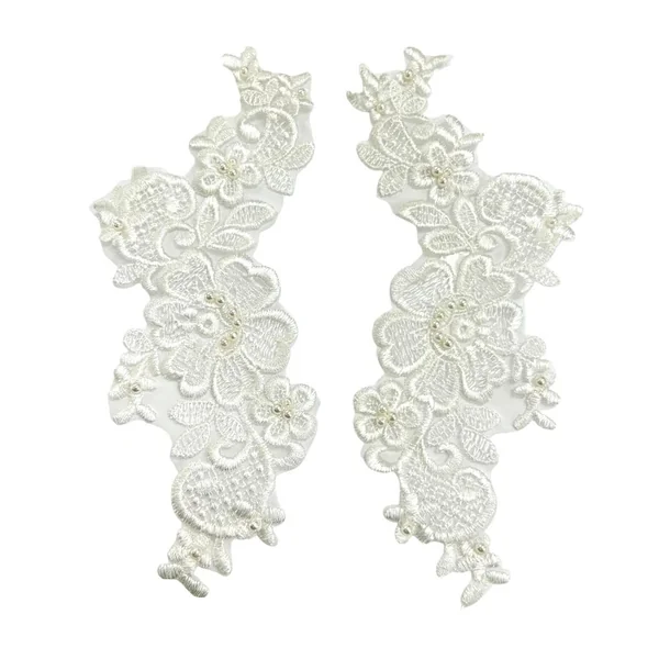 Set 2 Apliques Bordados Blancos con Perlas